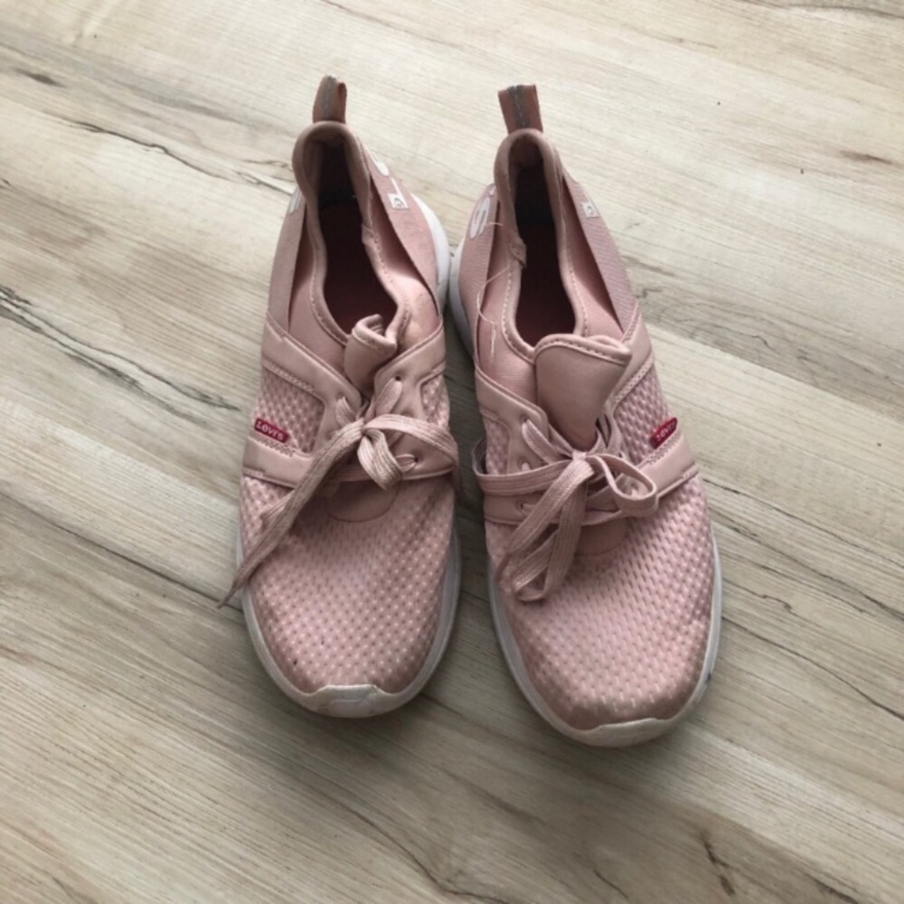 Levi's Women's Pink Sneakers